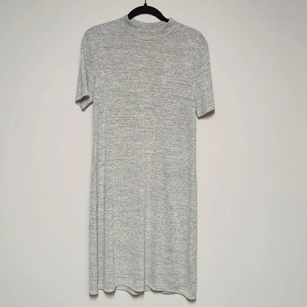 Banana Republic Factory Gray Short Sleeve Dress